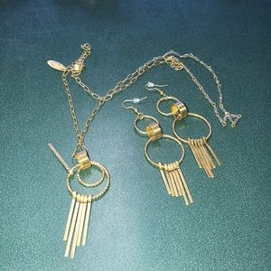 Gold necklace & Earrings